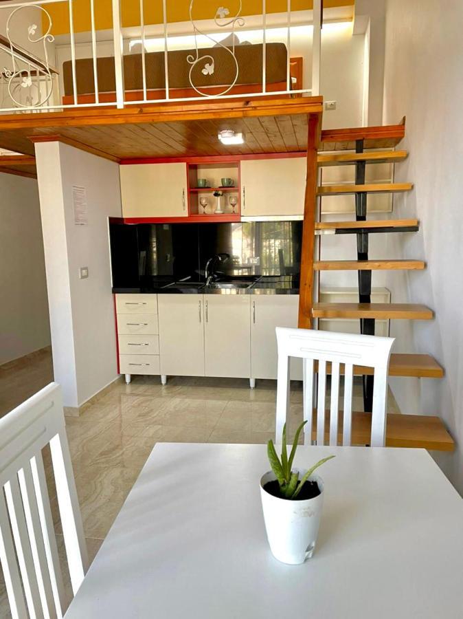 Crown Deluxe Apartments Sarandë Exteriér fotografie
