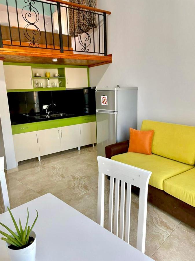 Crown Deluxe Apartments Sarandë Exteriér fotografie