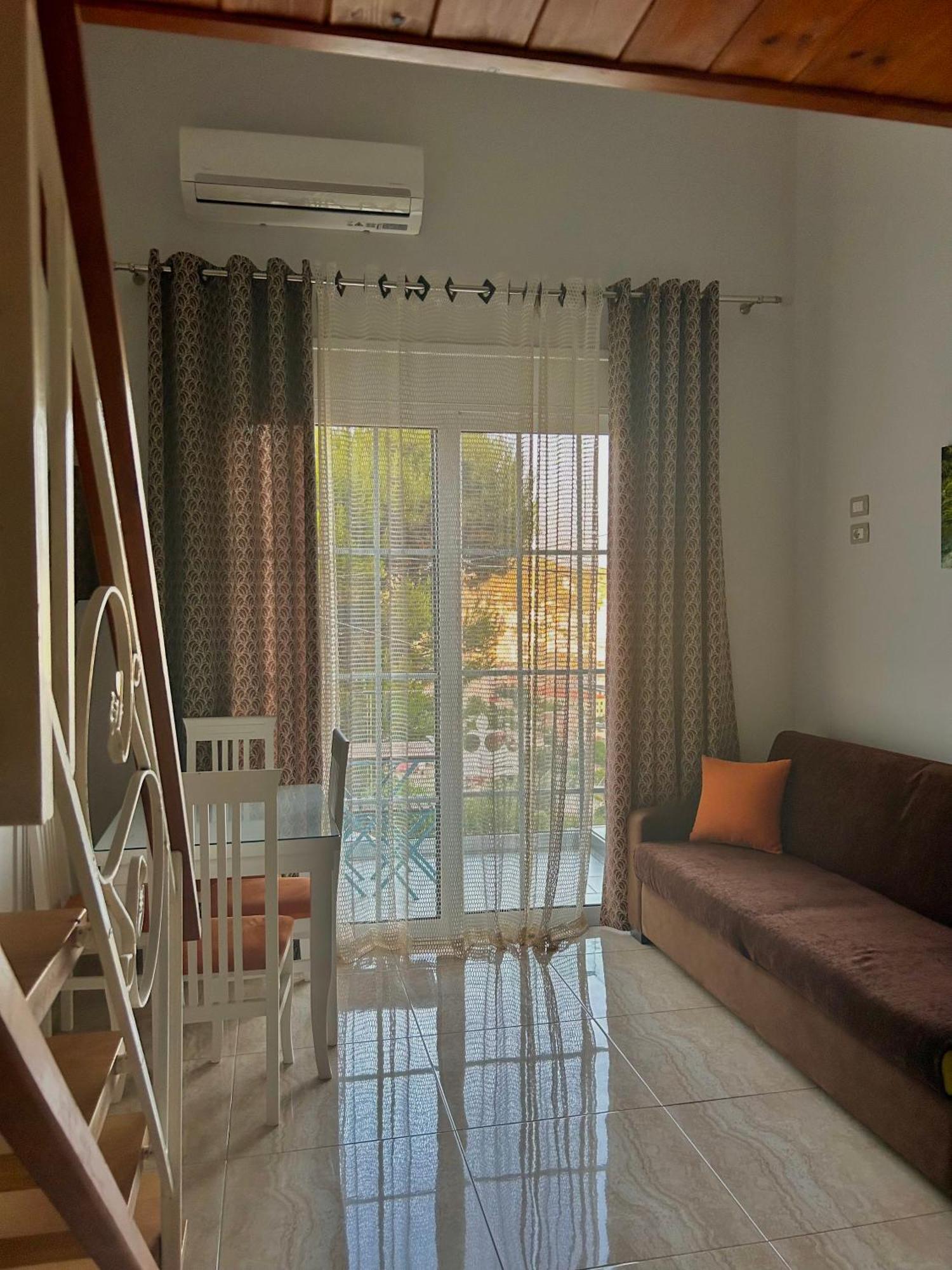 Crown Deluxe Apartments Sarandë Exteriér fotografie