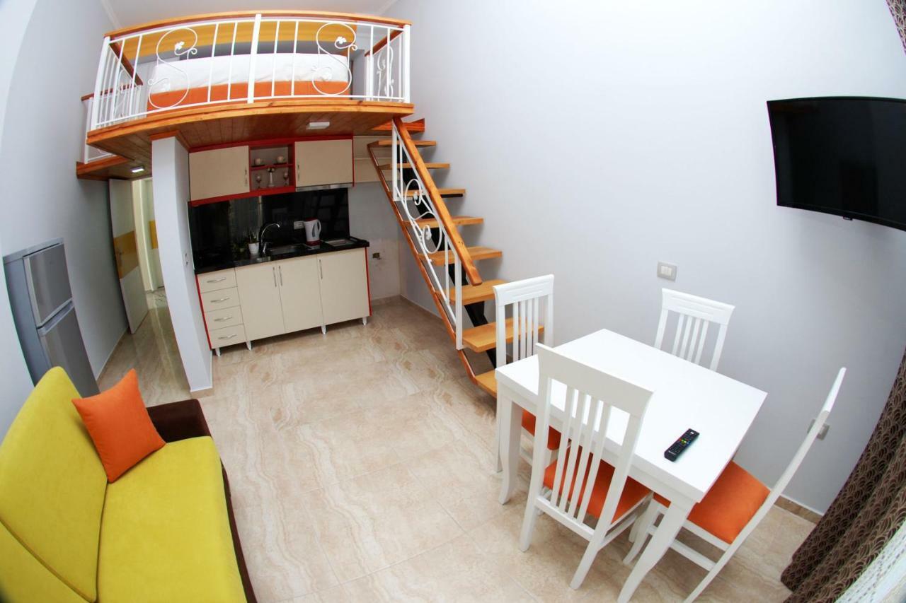Crown Deluxe Apartments Sarandë Exteriér fotografie